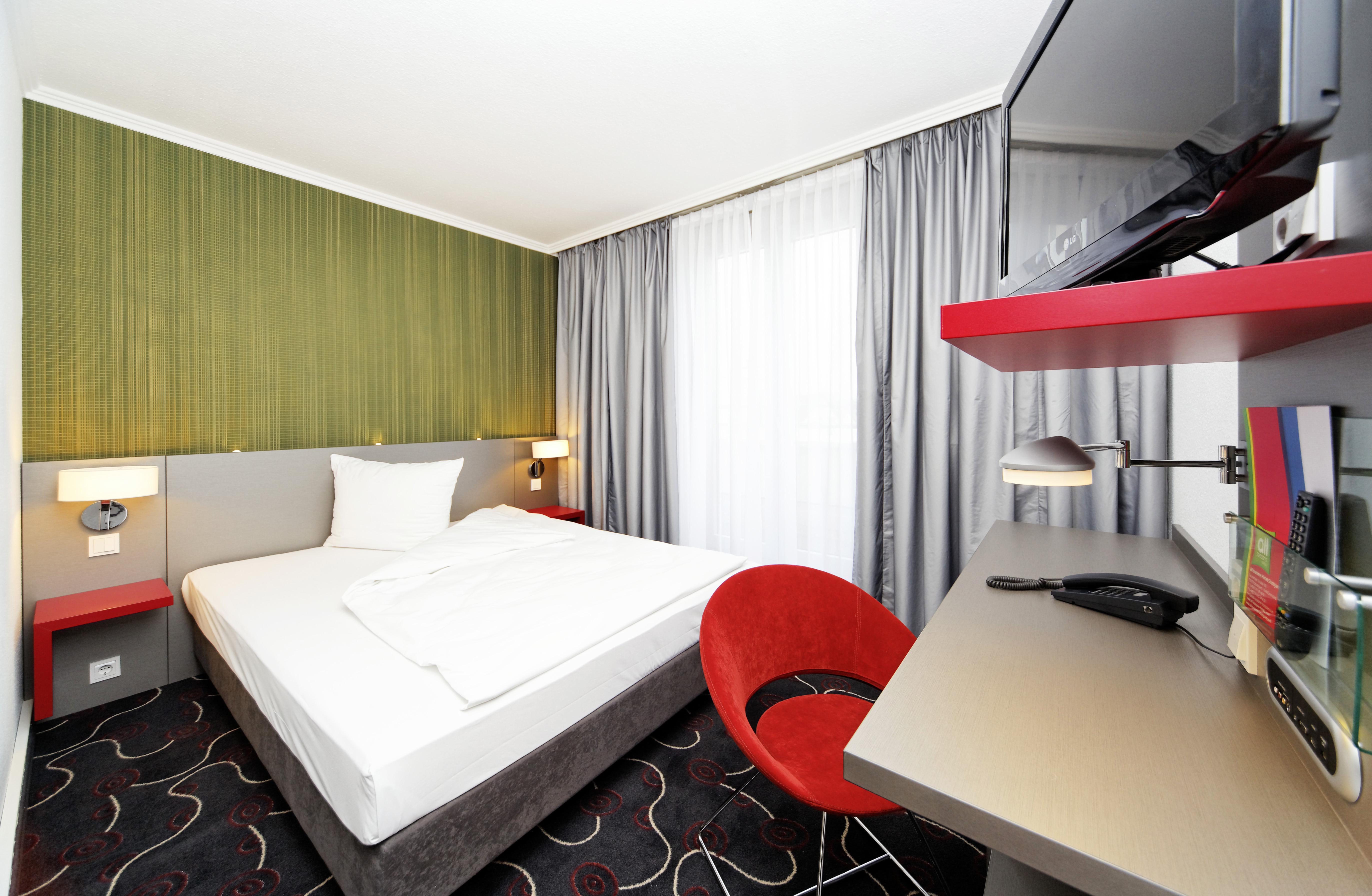 Ibis Styles Stuttgart Hotel Exterior foto