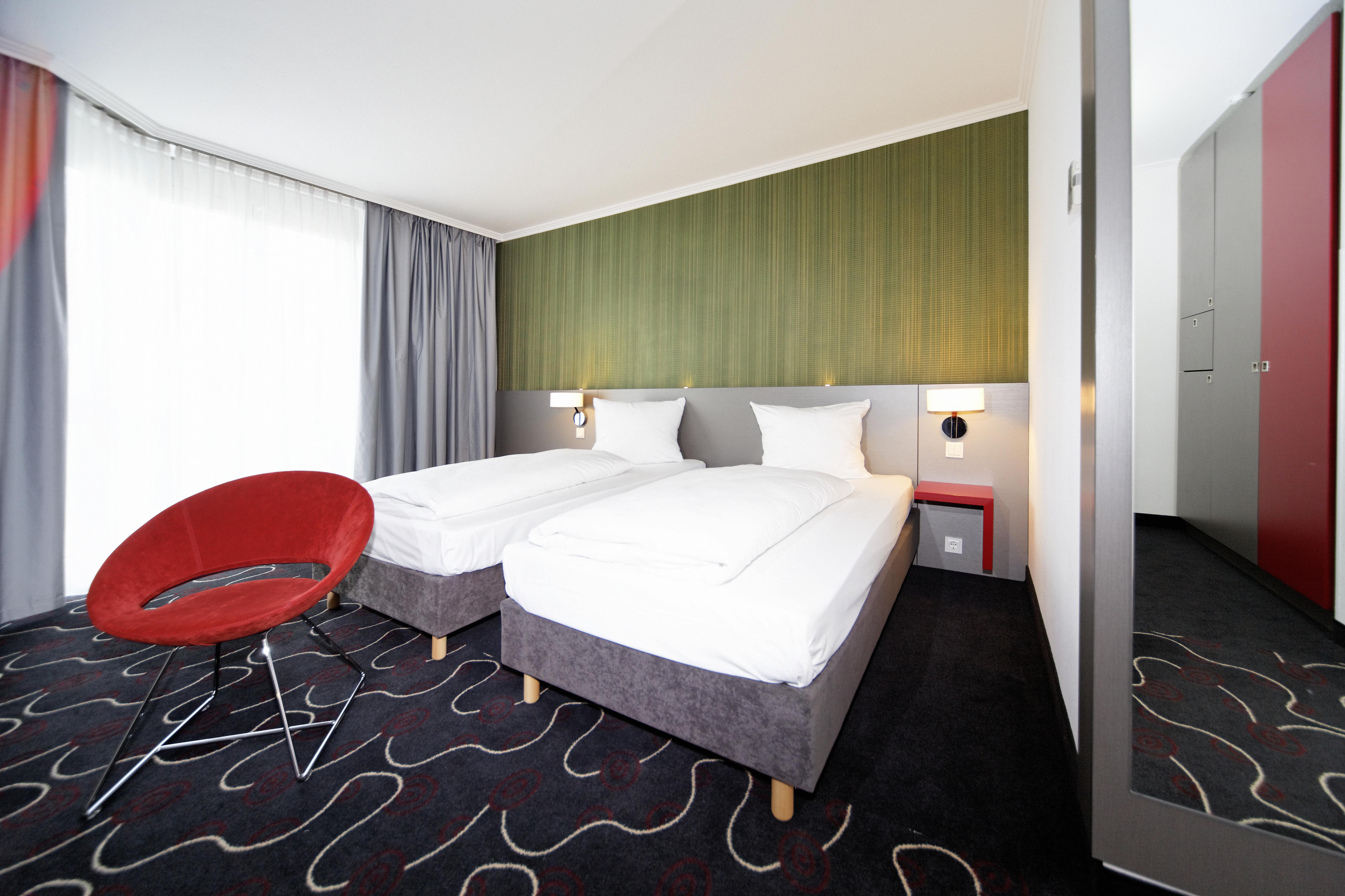 Ibis Styles Stuttgart Hotel Exterior foto